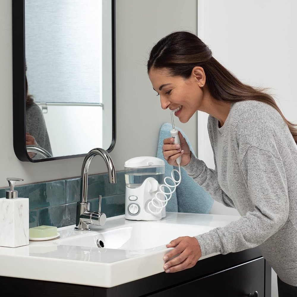 Waterpik Ultra Water Flosser WP-100W with 6 Tips - BRAND NEW - Picture 14 of 14